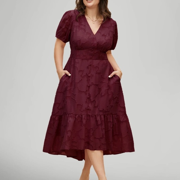 Elegant Burgundy Midi Dress - Picture 1 of 6